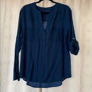 Ann Taylor Blue linen blouse 💙